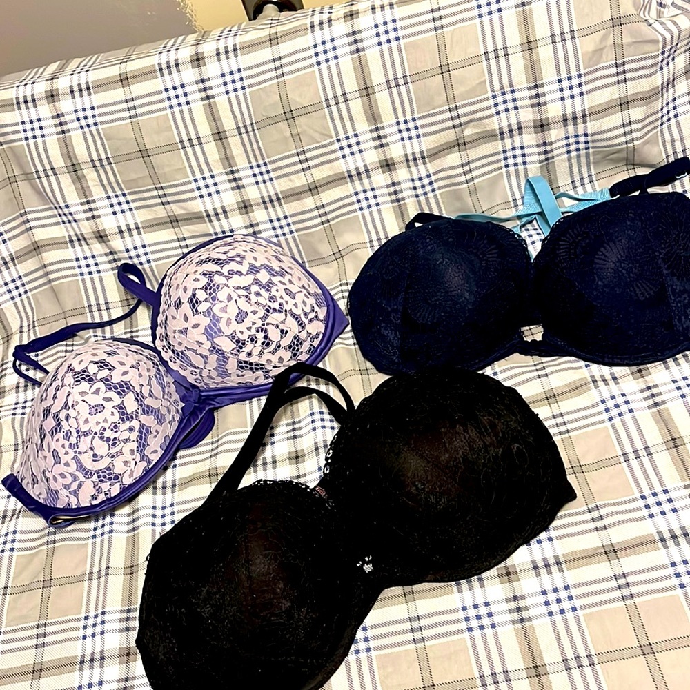 Lacy bra bundle-Victoria’s Secret